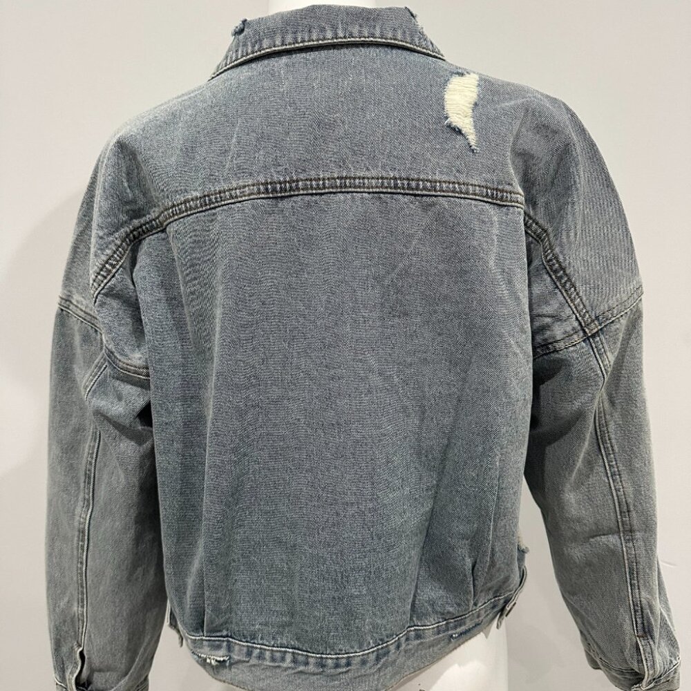 By Together Boyfriend Destroyed Denim Jacket NWT Sz Small - Picture 4 of 4